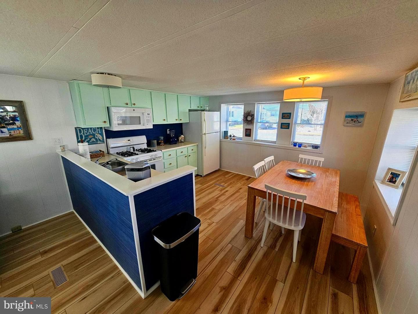 160 Clam Shell Road photo 5