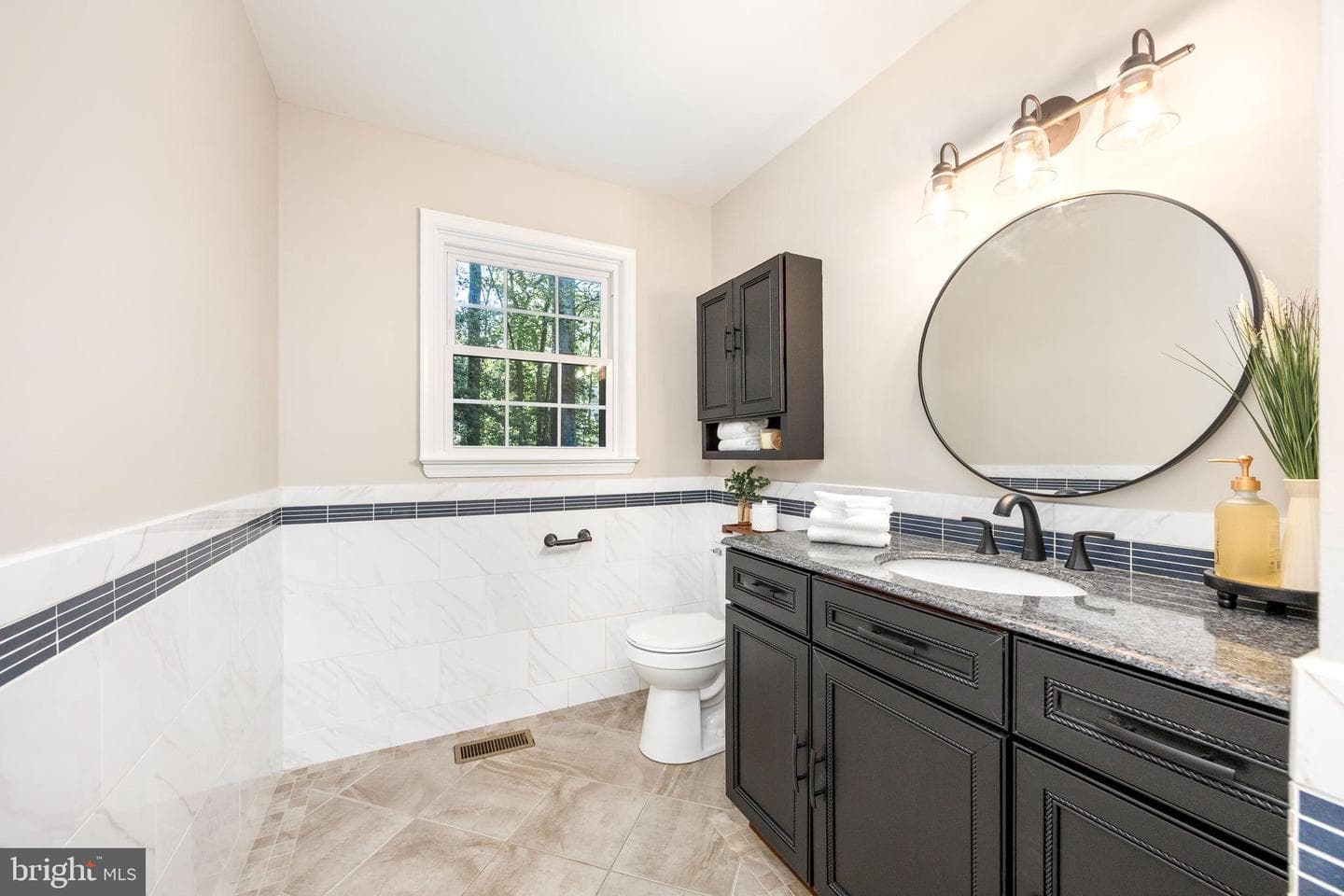 2033 Wildwood Trail photo 34