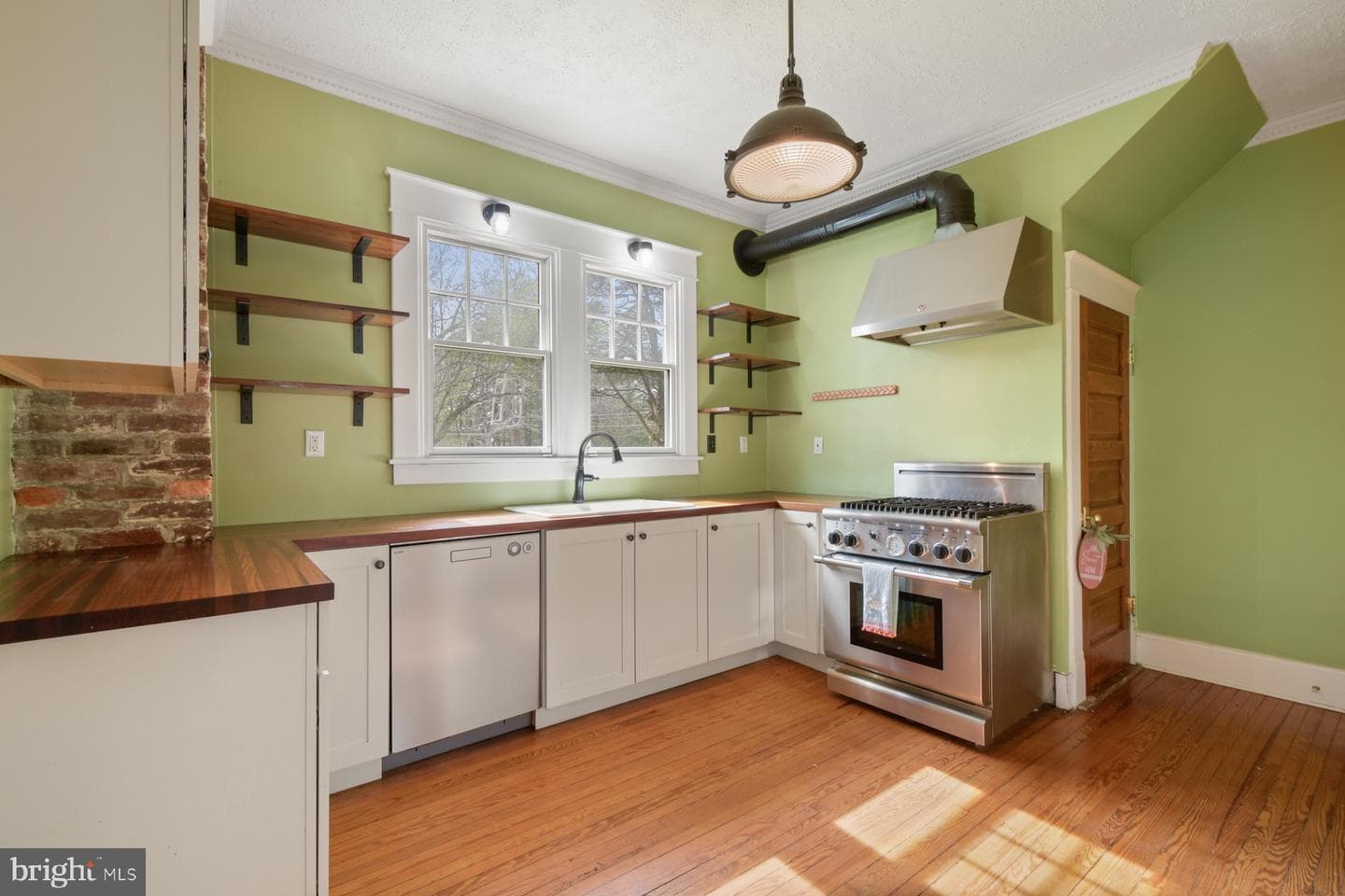 301 W Market Street photo 19