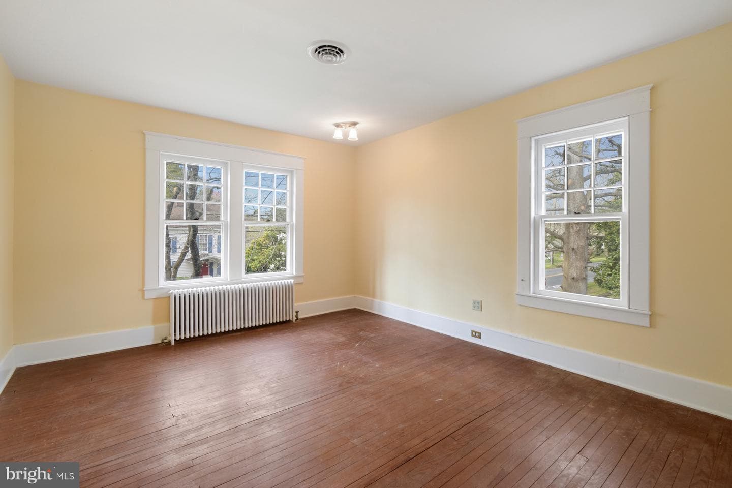 301 W Market Street photo 45