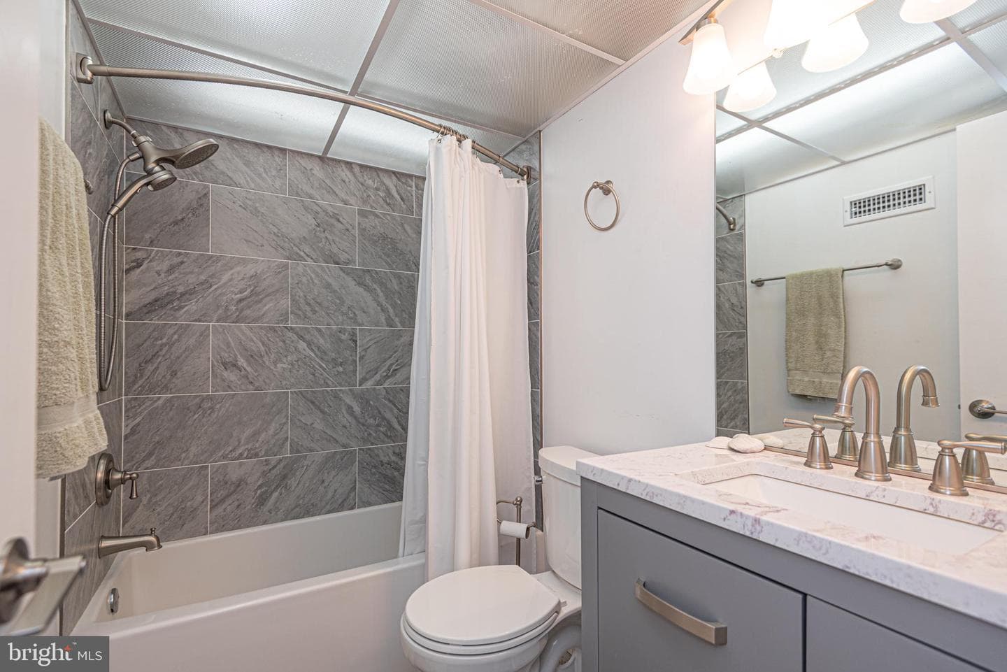 5001 Atlantic Avenue #104 photo 22