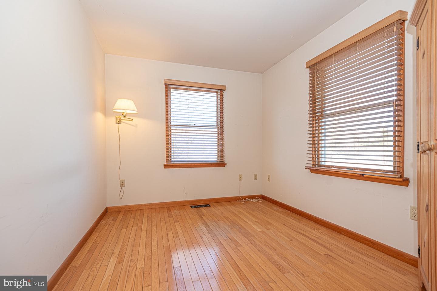 10333 Tudor Road photo 15