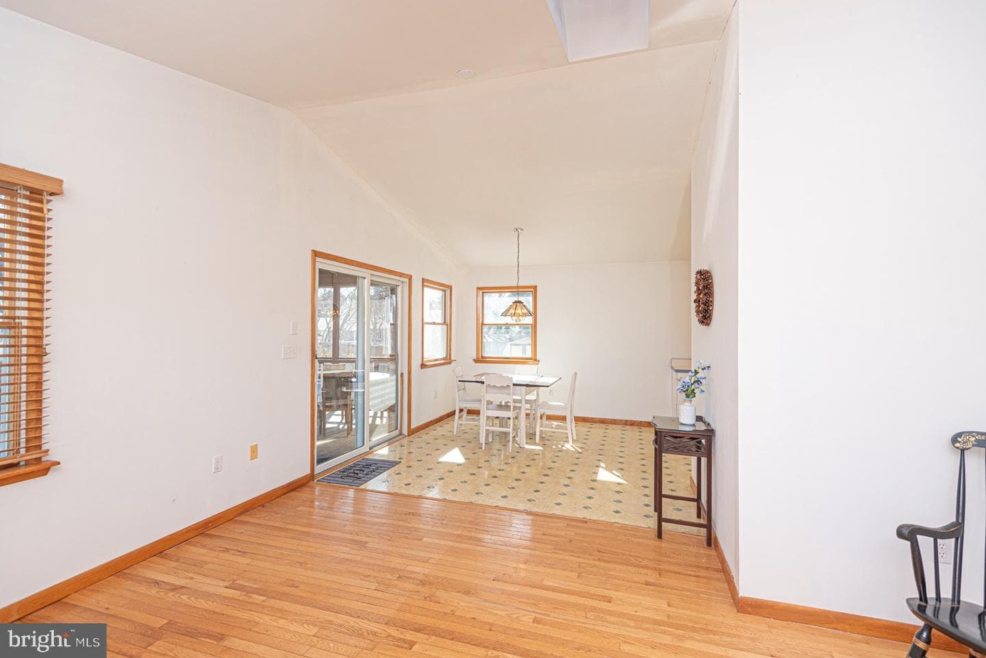 10333 Tudor Road photo 7