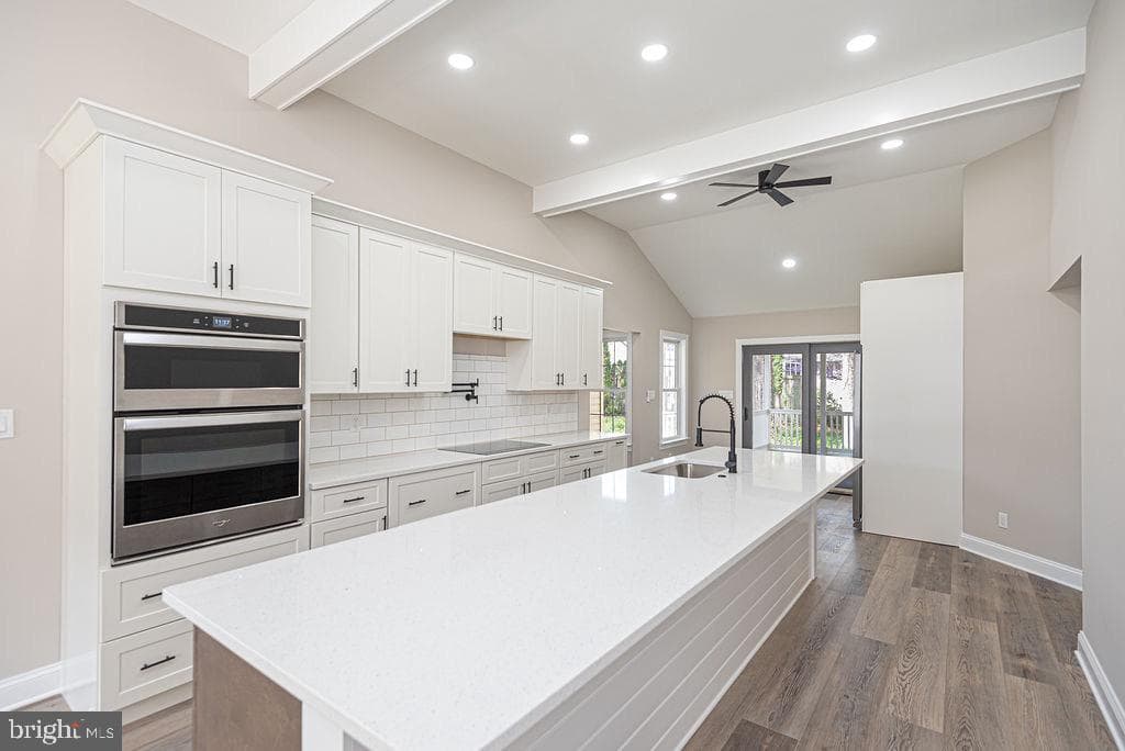 9405 Lake View Drive photo 14