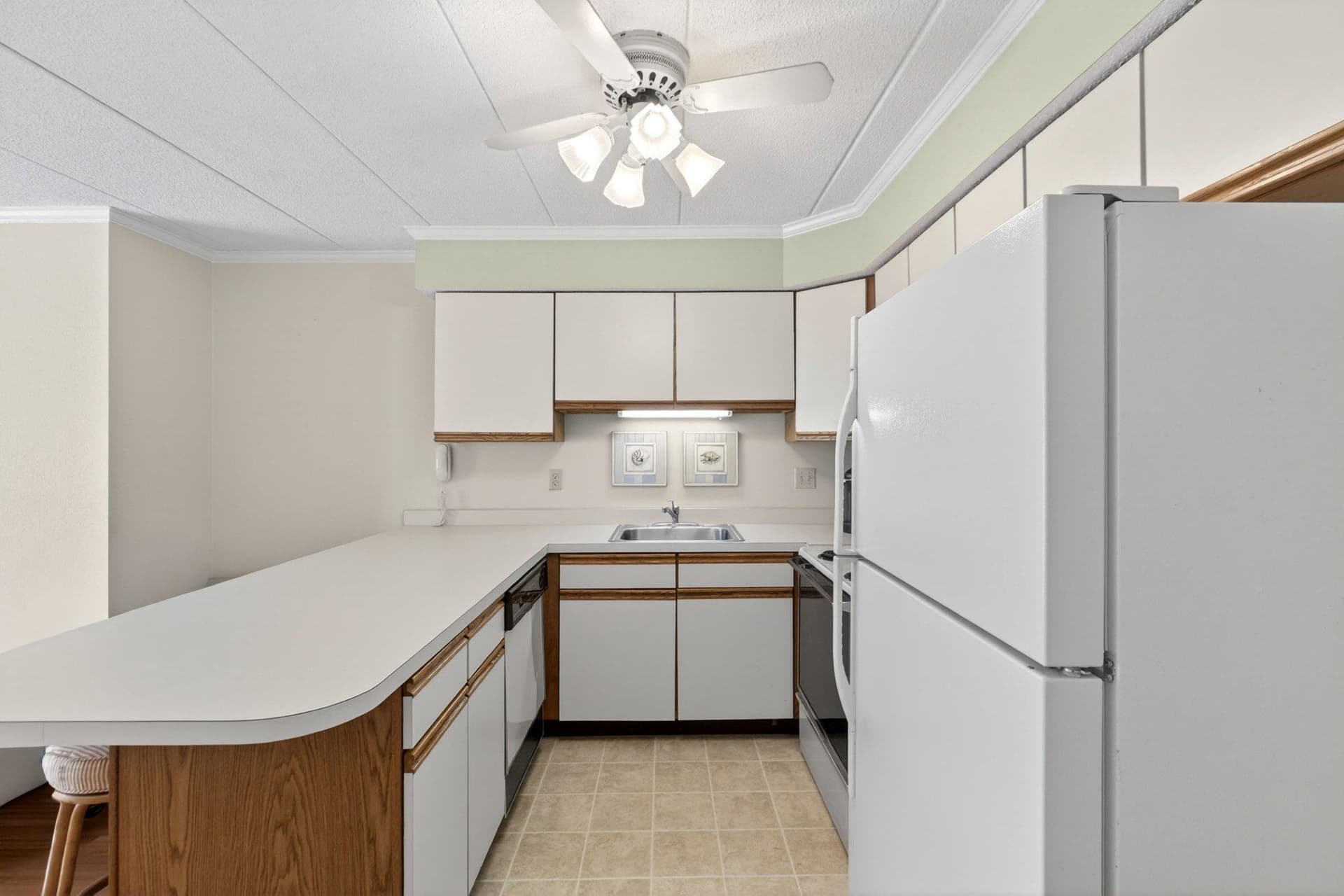 6 42nd Street #103 photo 12