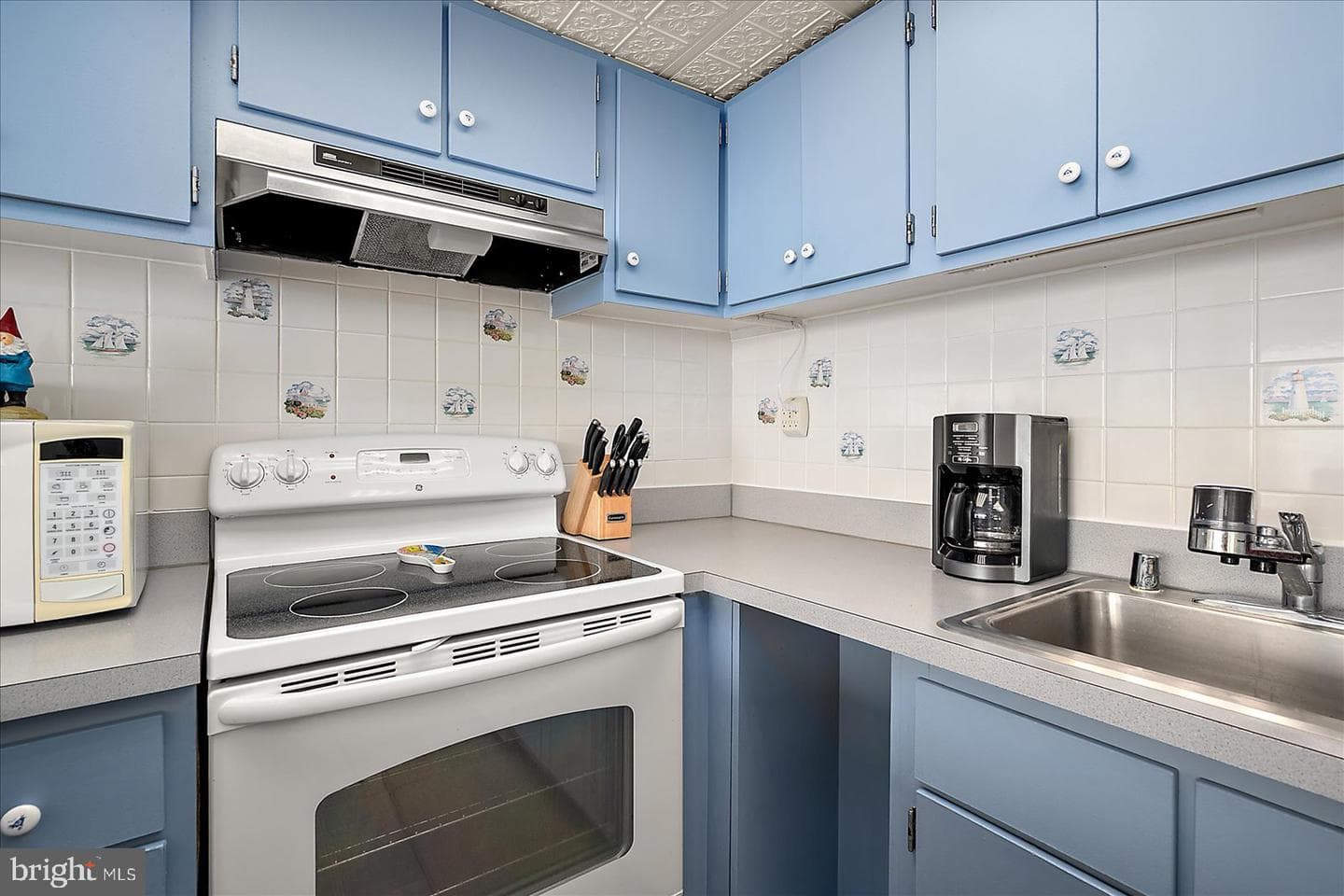 3001 Atlantic Avenue #705 photo 17