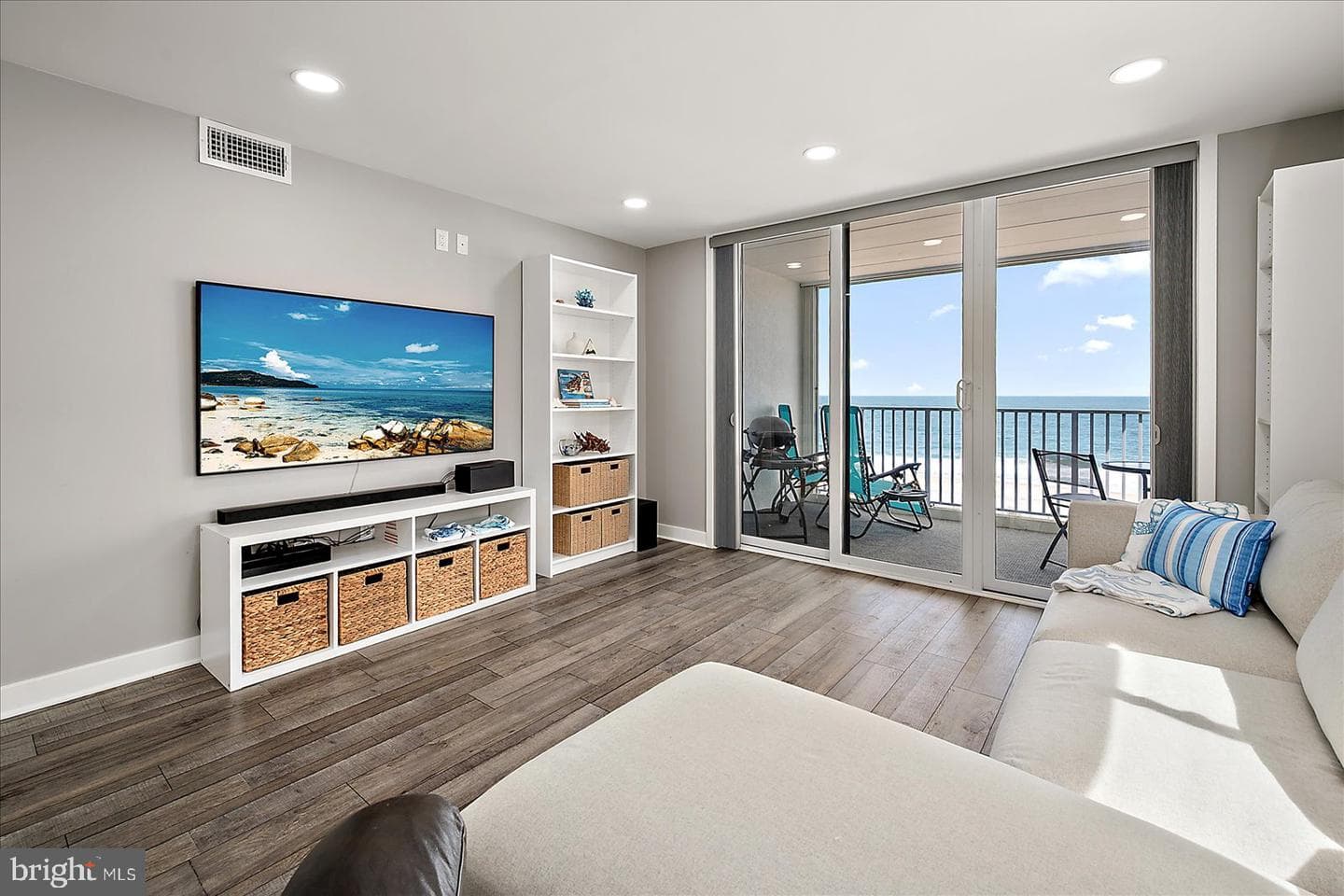 7209 Atlantic Avenue #401 photo 11