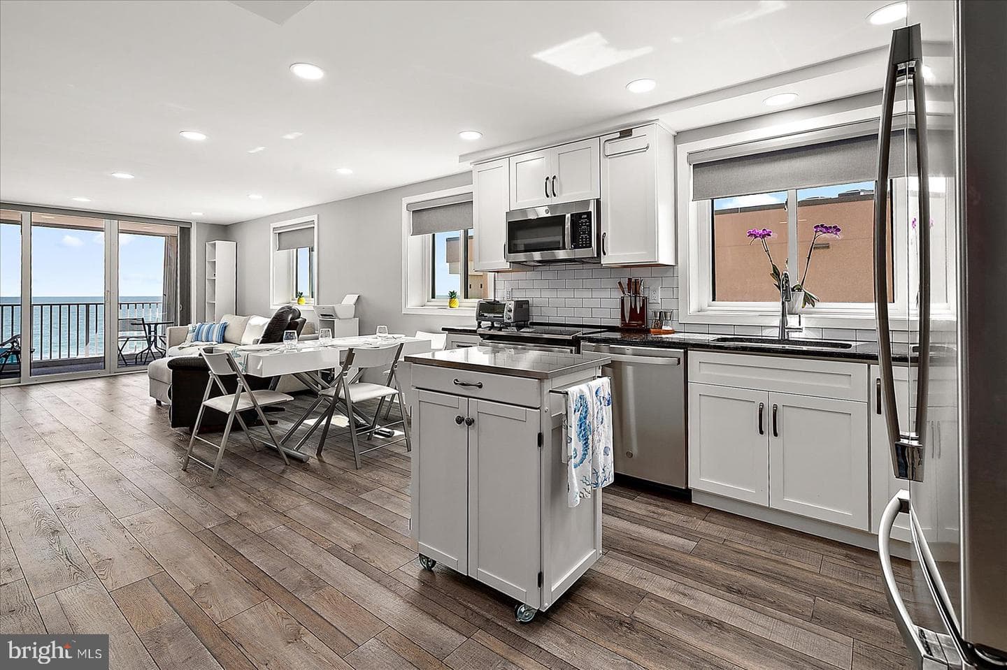 7209 Atlantic Avenue #401 photo 17
