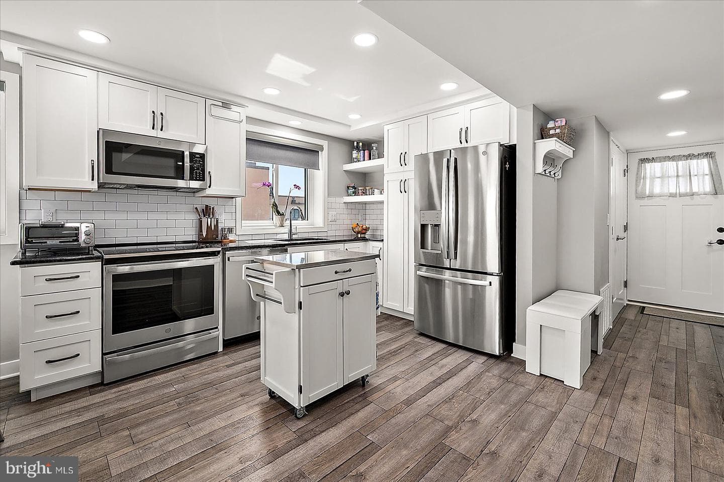 7209 Atlantic Avenue #401 photo 20