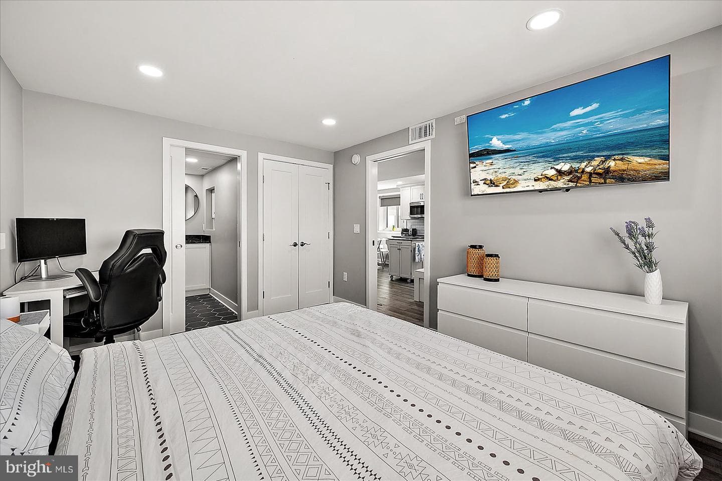 7209 Atlantic Avenue #401 photo 27