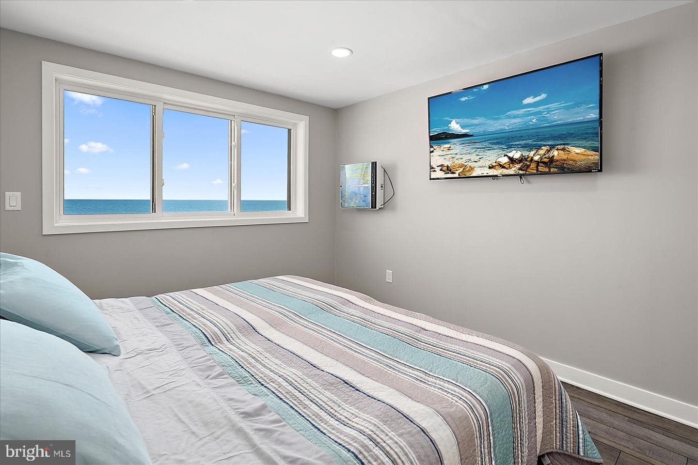 7209 Atlantic Avenue #401 photo 34