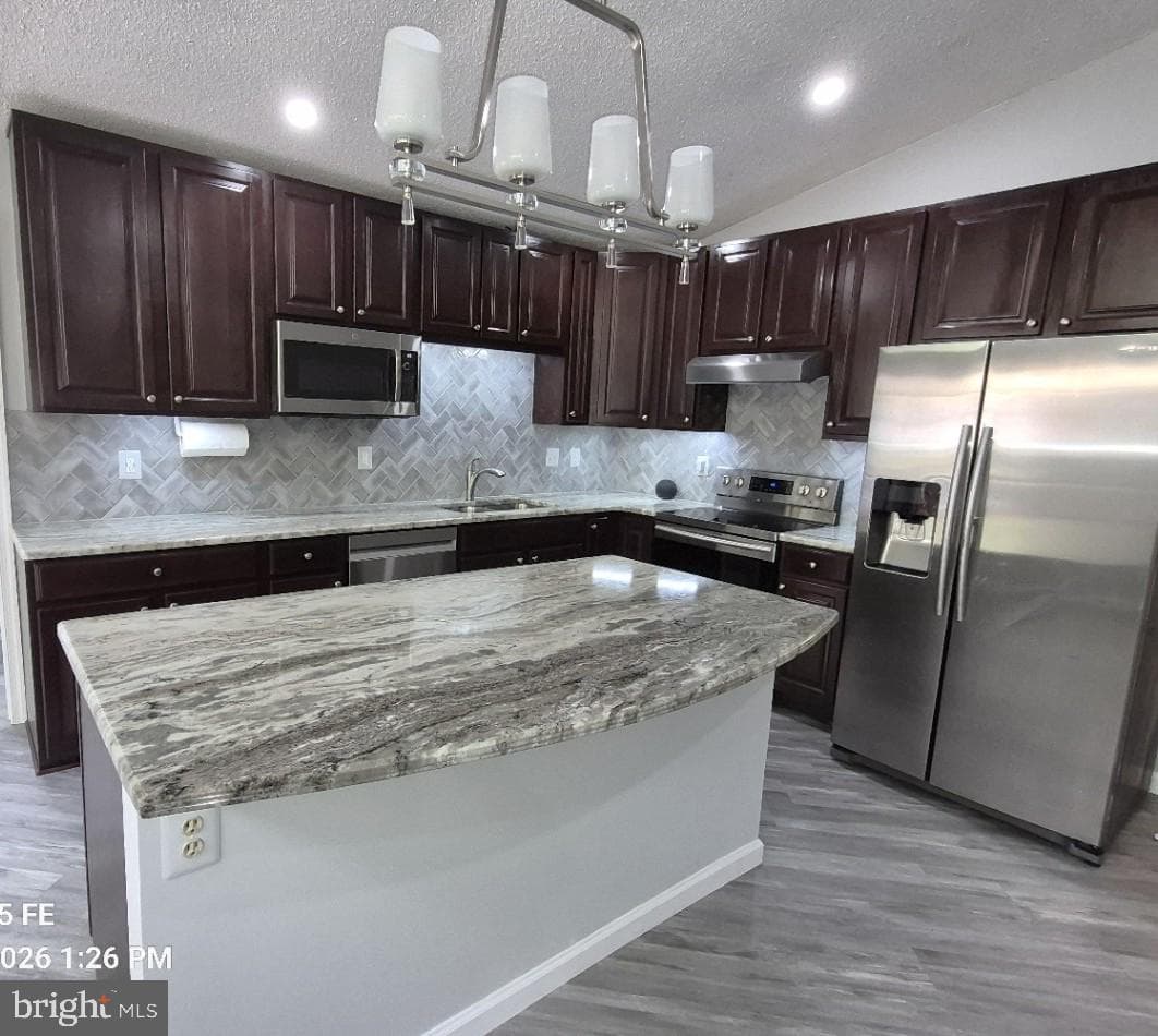 220 Ocean photo 6