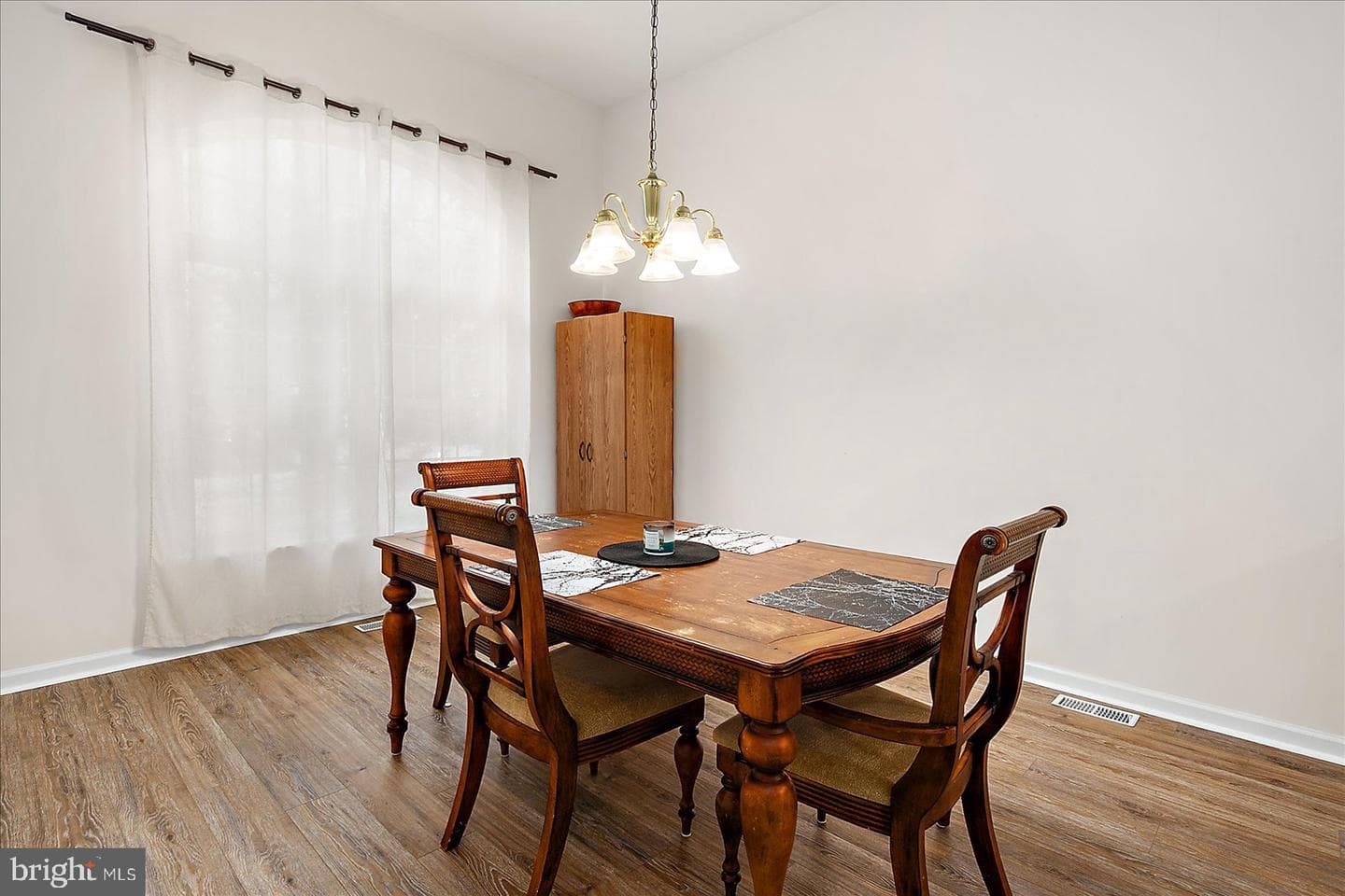 2 Moonraker Road photo 18