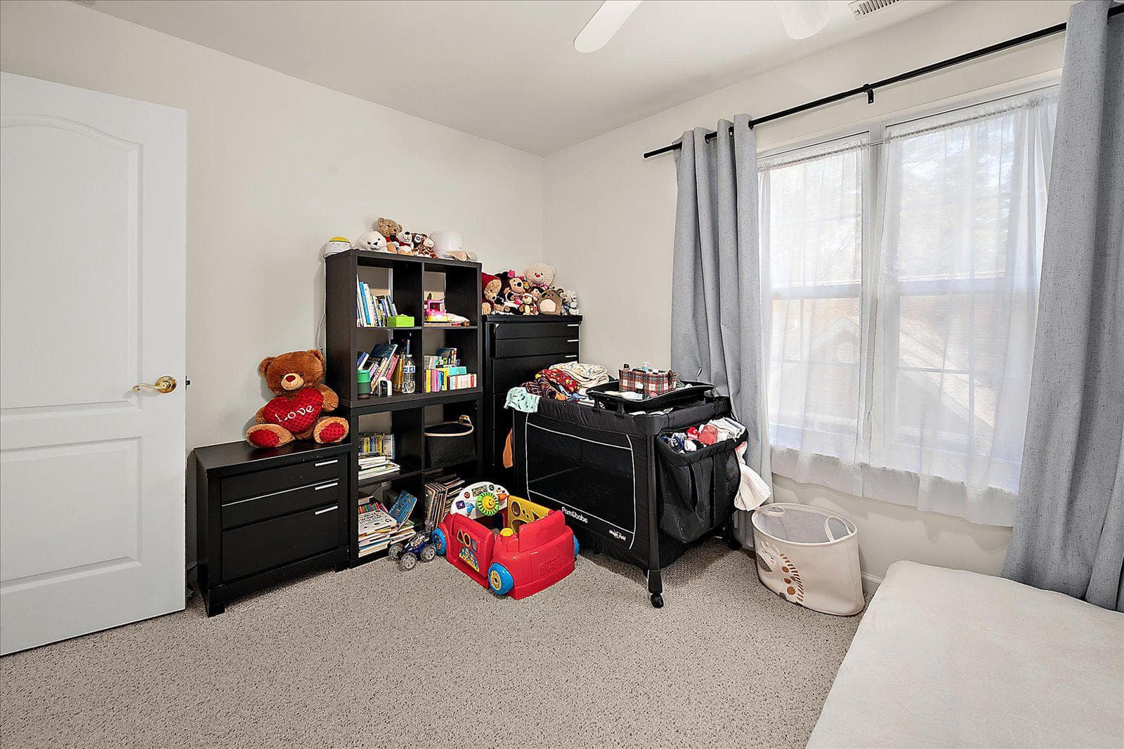 2 Moonraker Road photo 41