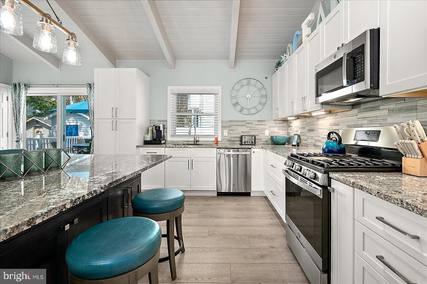 400 Bayshore Drive photo 14