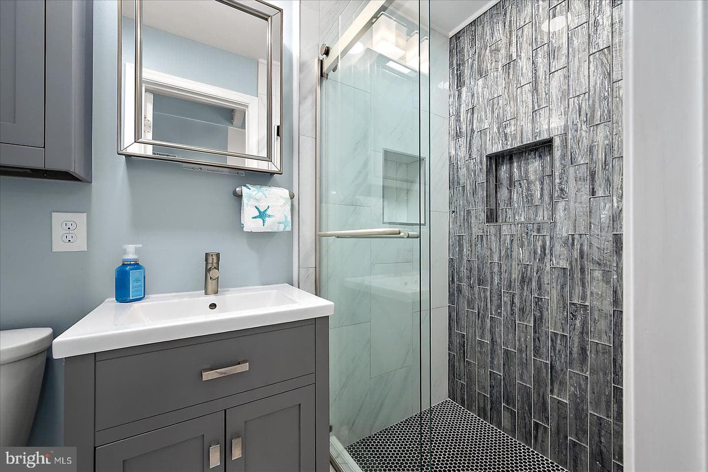 400 Bayshore Drive photo 24
