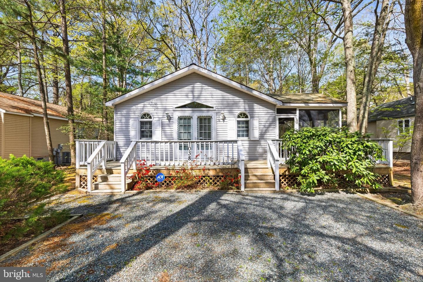 1038 Ocean Pkwy photo 2