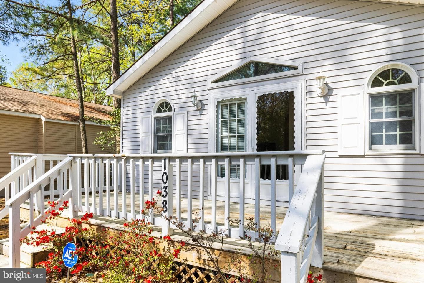 1038 Ocean Pkwy photo 3