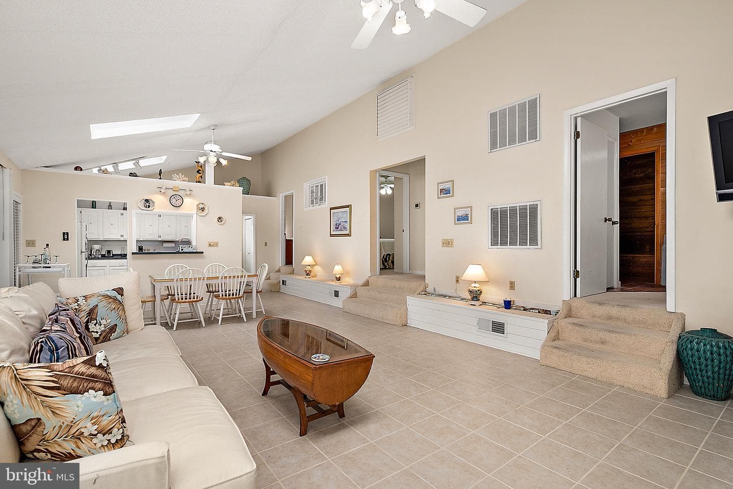 354 Ocean Parkway photo 19