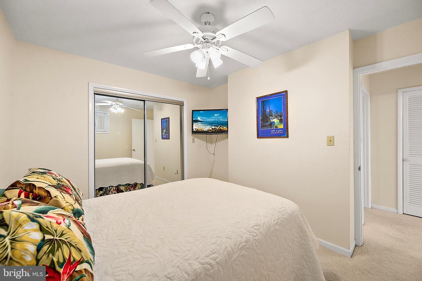 354 Ocean Parkway photo 40