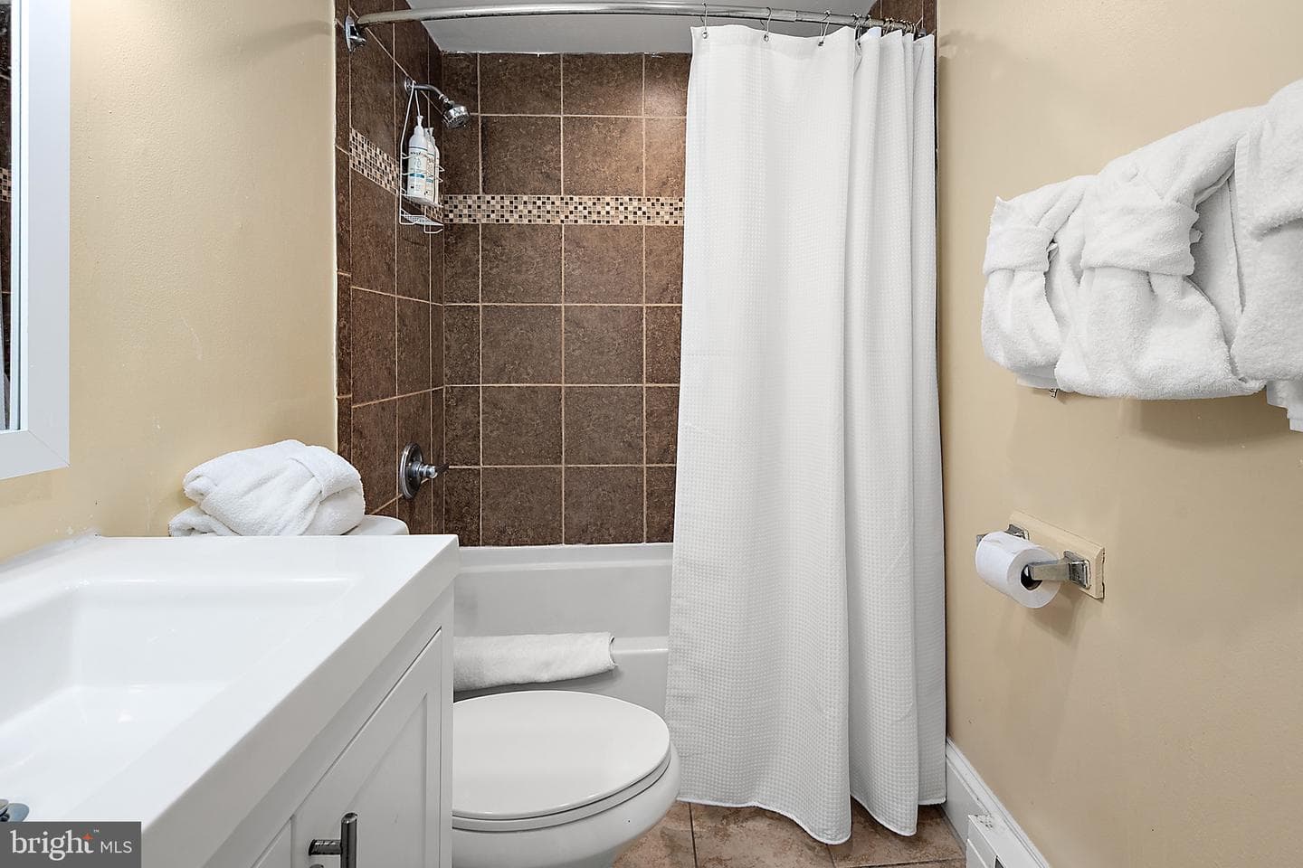 404 Saint Louis Avenue #12 photo 29