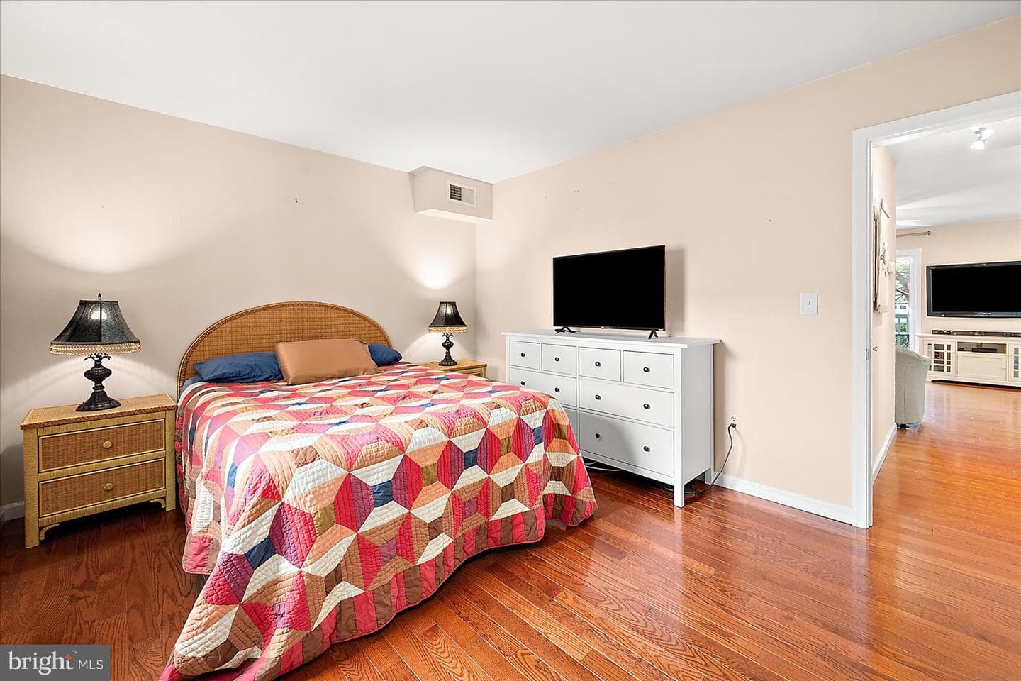 14402 Jarvis Avenue #2c photo 25