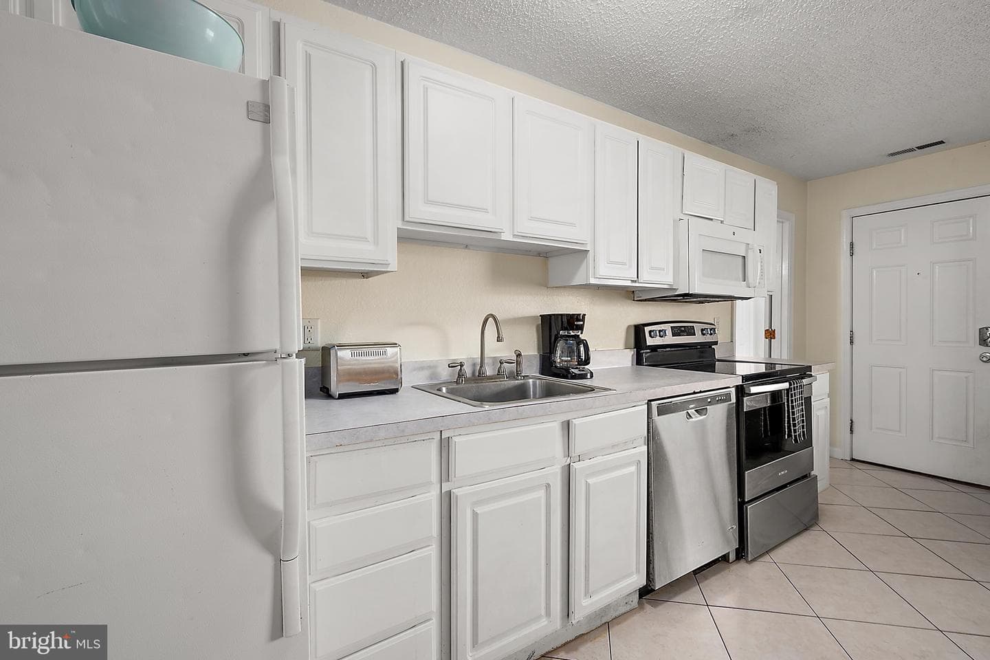 207 8th Street #203e photo 17
