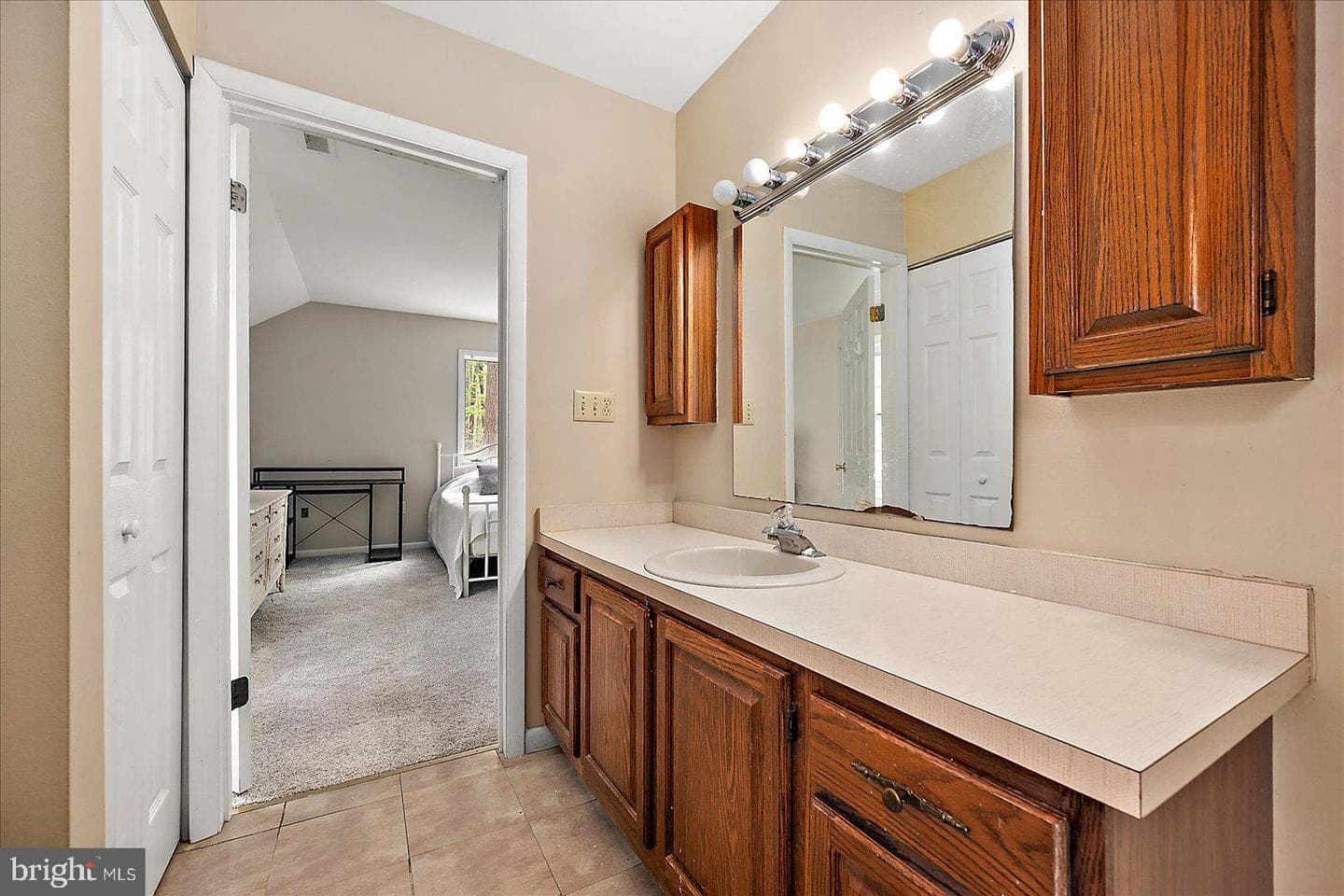 14 Trinity Place photo 39