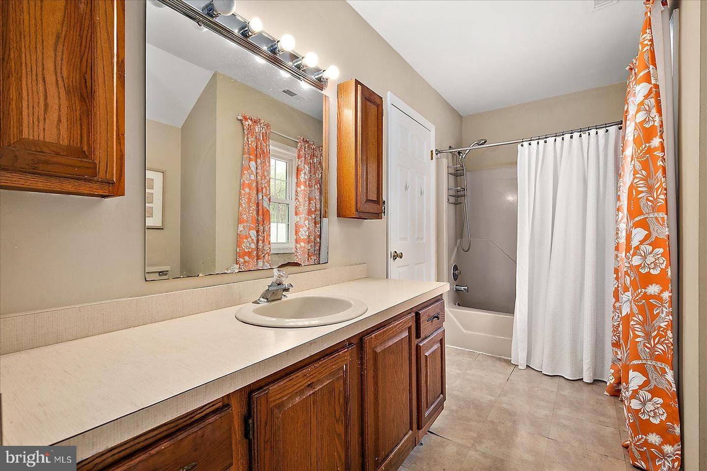 14 Trinity Place photo 40