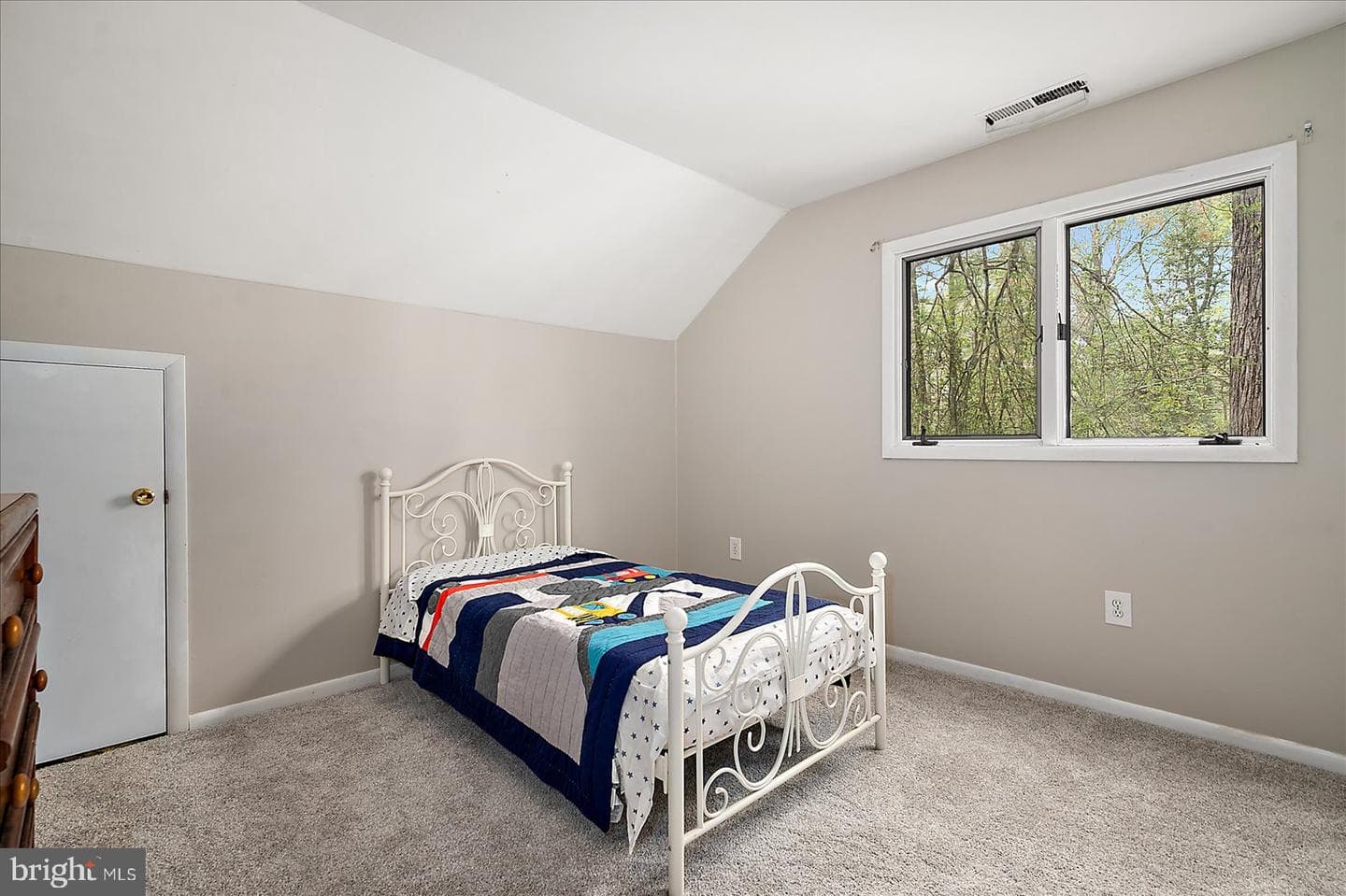 14 Trinity Place photo 42