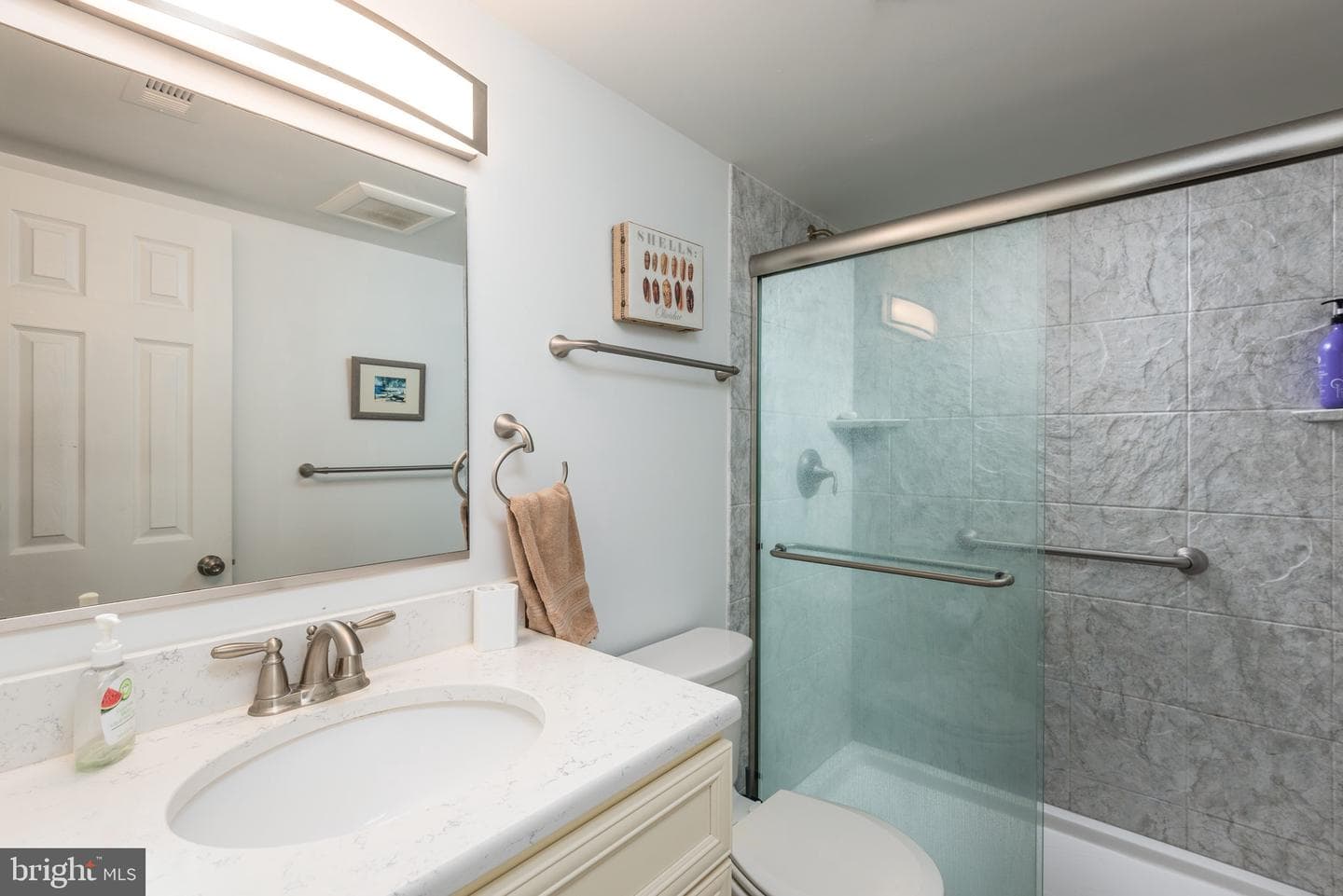 5801 Atlantic Avenue #305 photo 28