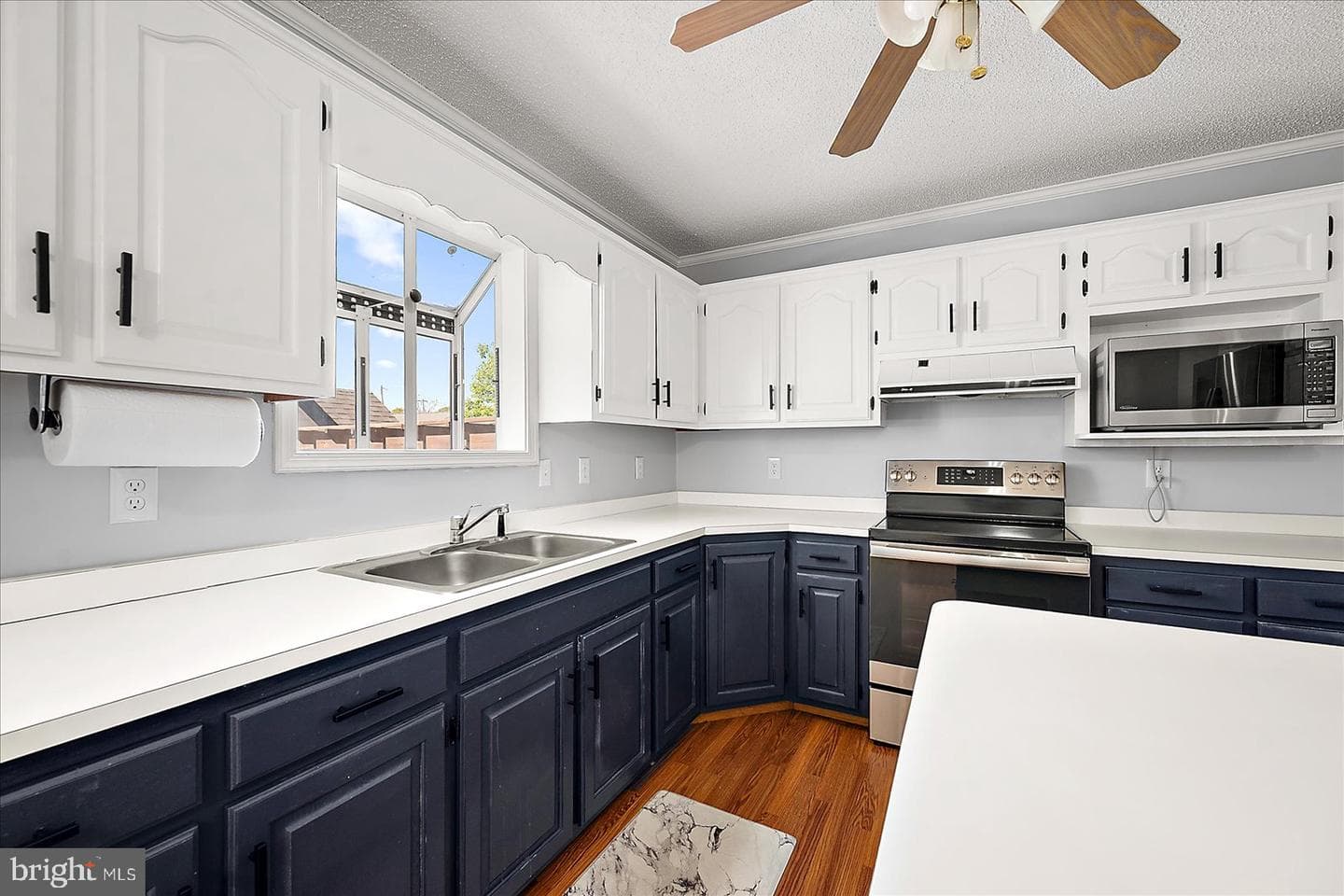 12912 Pine Street photo 16
