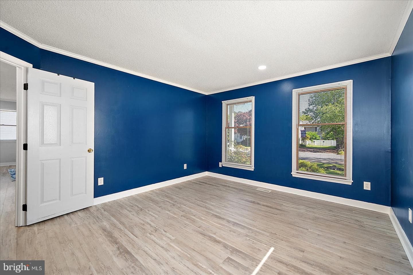 12912 Pine Street photo 22