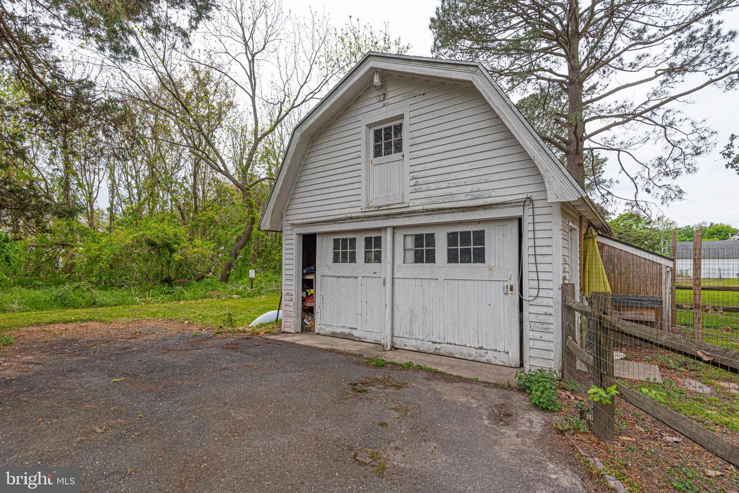 8318 Langmaid Road photo 106