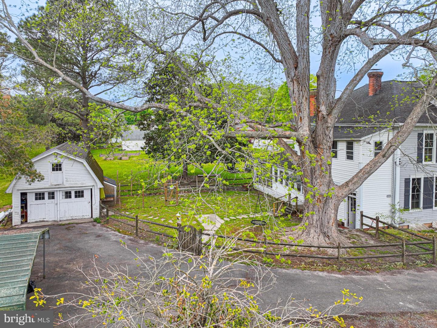 8318 Langmaid Road photo 116