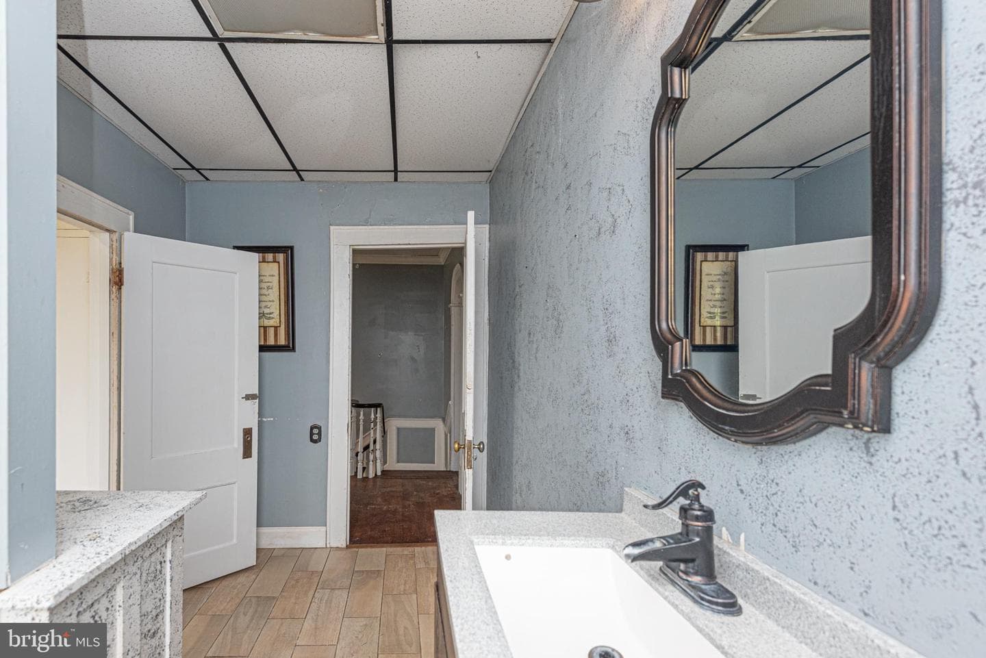 8318 Langmaid Road photo 55