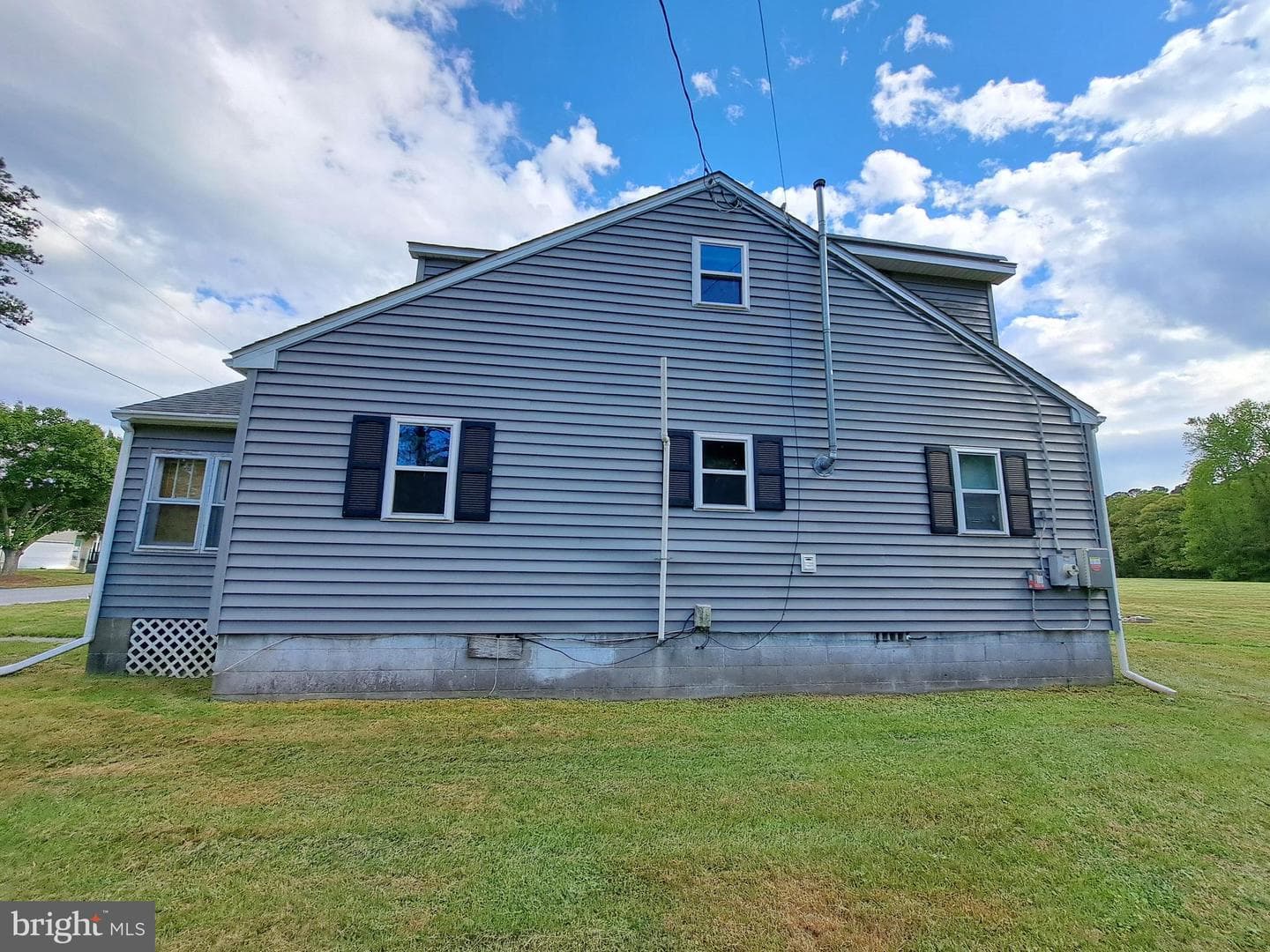 2139 Groton Road photo 2