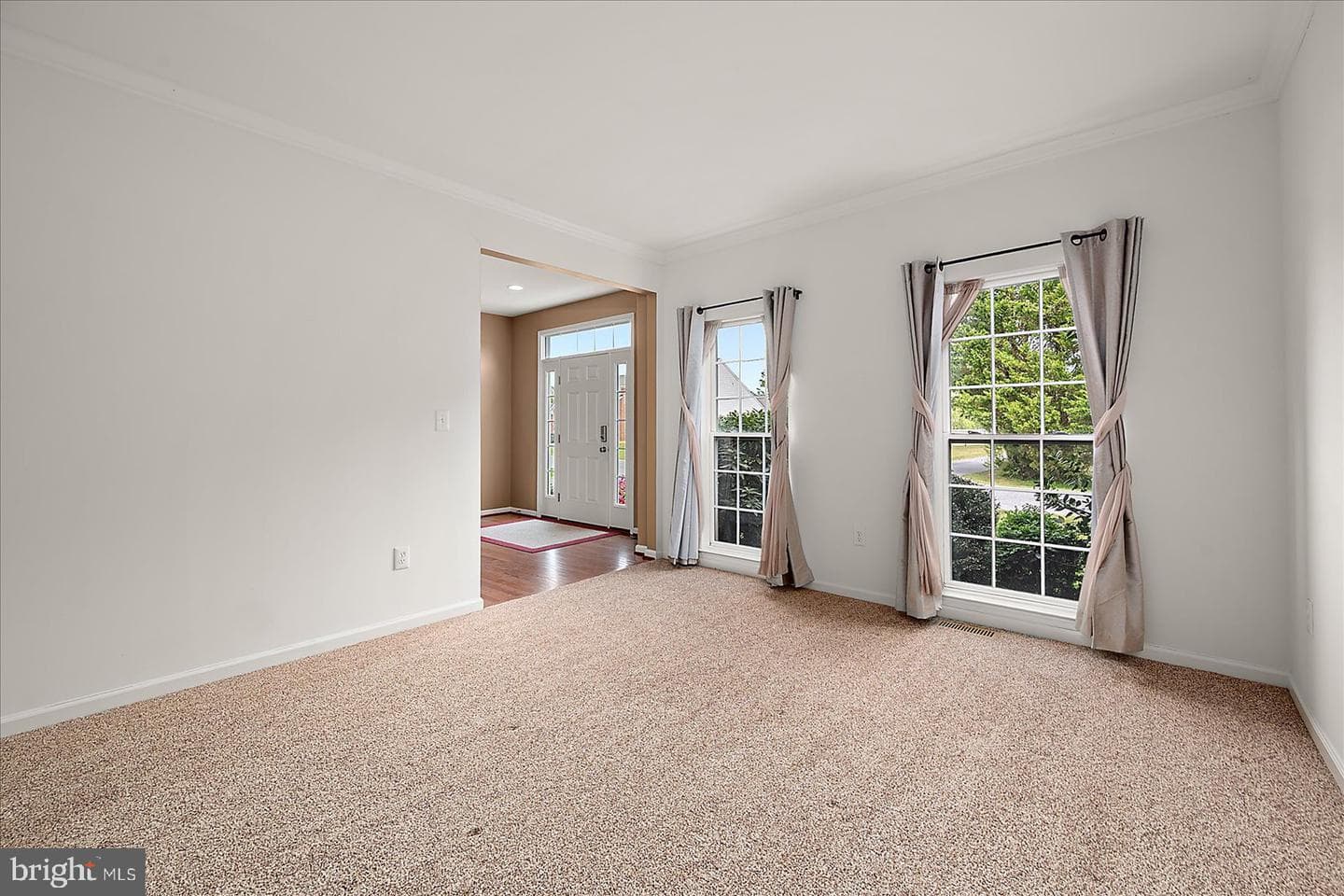 273 Powell Circle photo 8