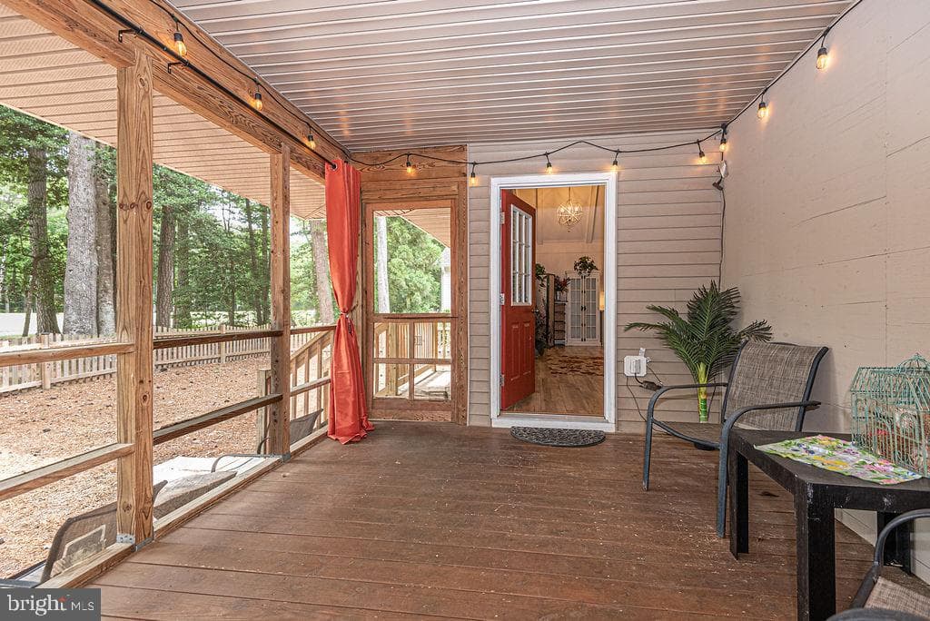62 Newport Drive photo 17