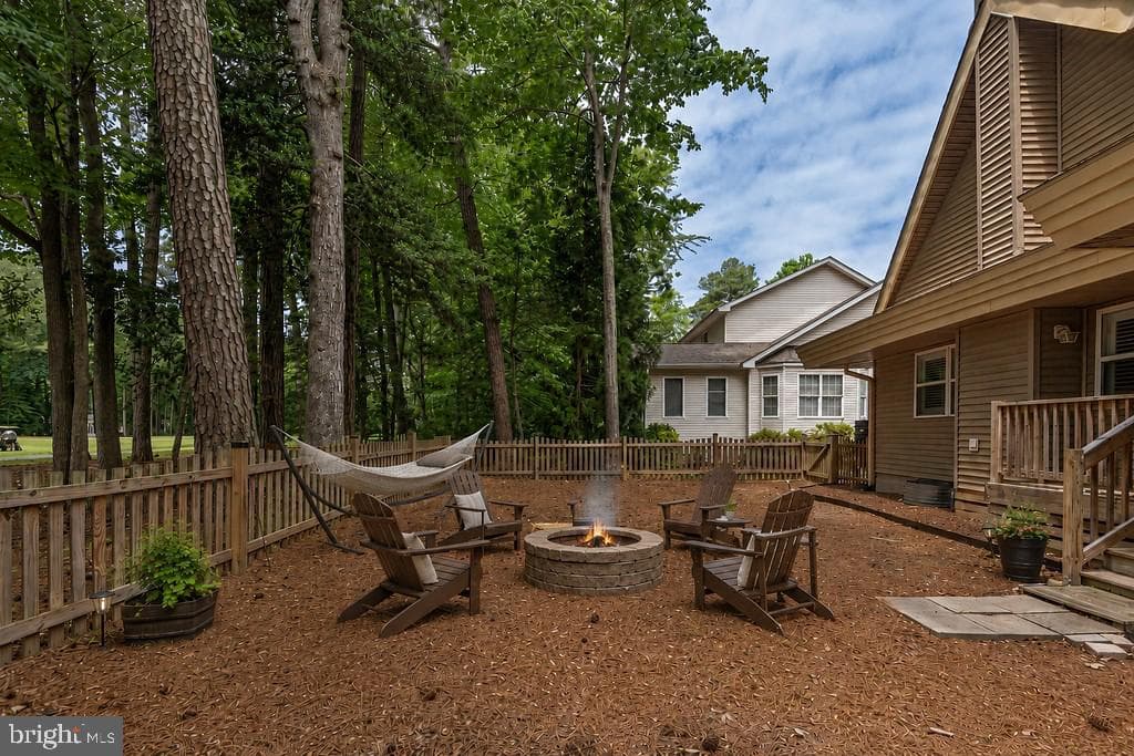 62 Newport Drive photo 2