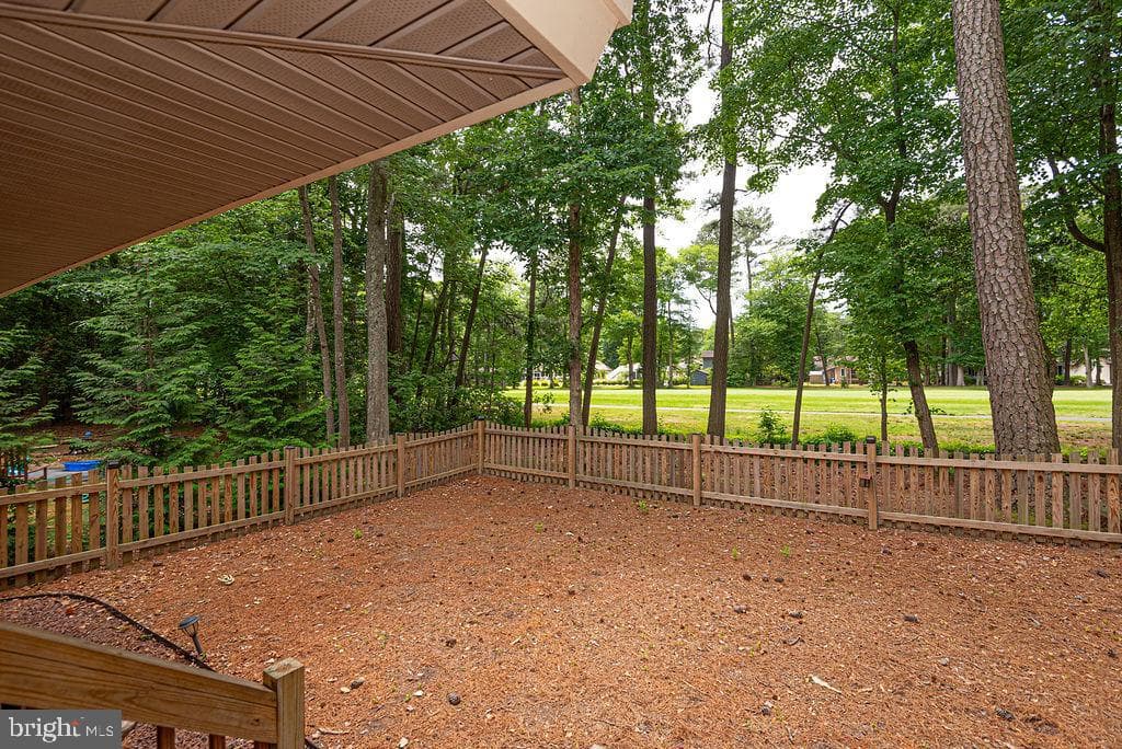 62 Newport Drive photo 20