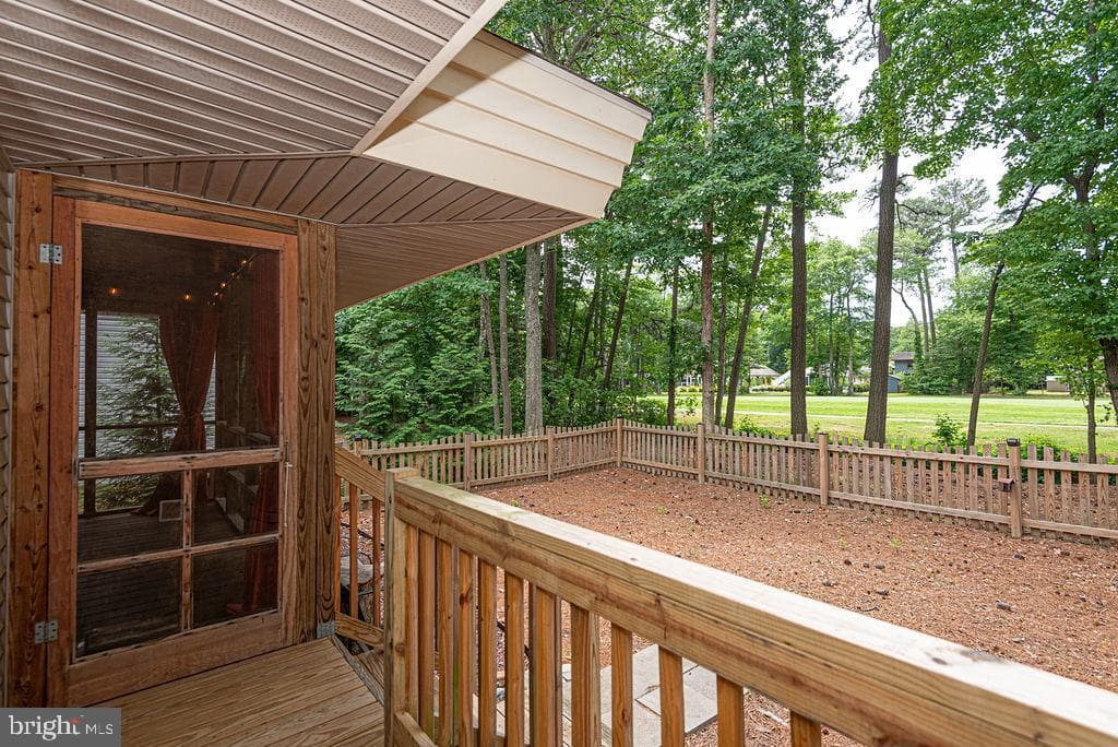 62 Newport Drive photo 27