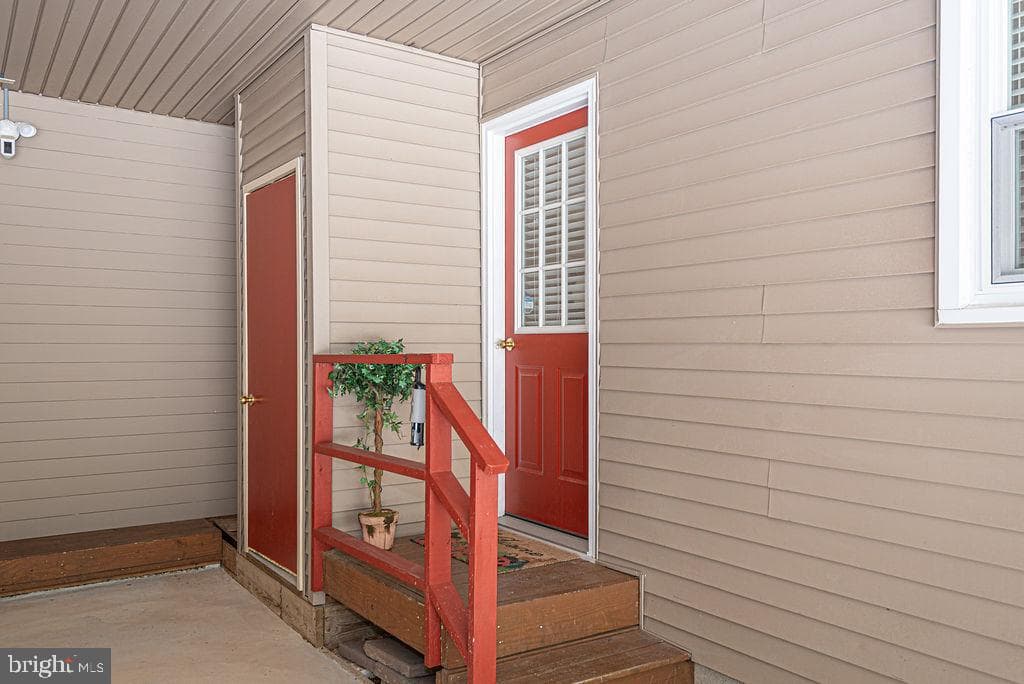 62 Newport Drive photo 28