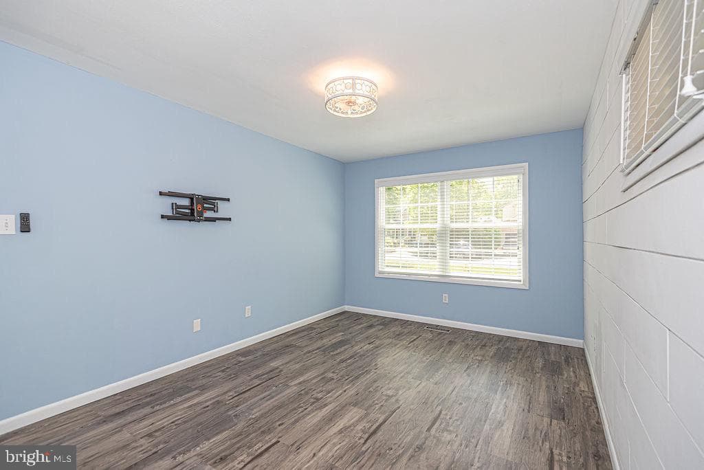 31 Brookside Road photo 65