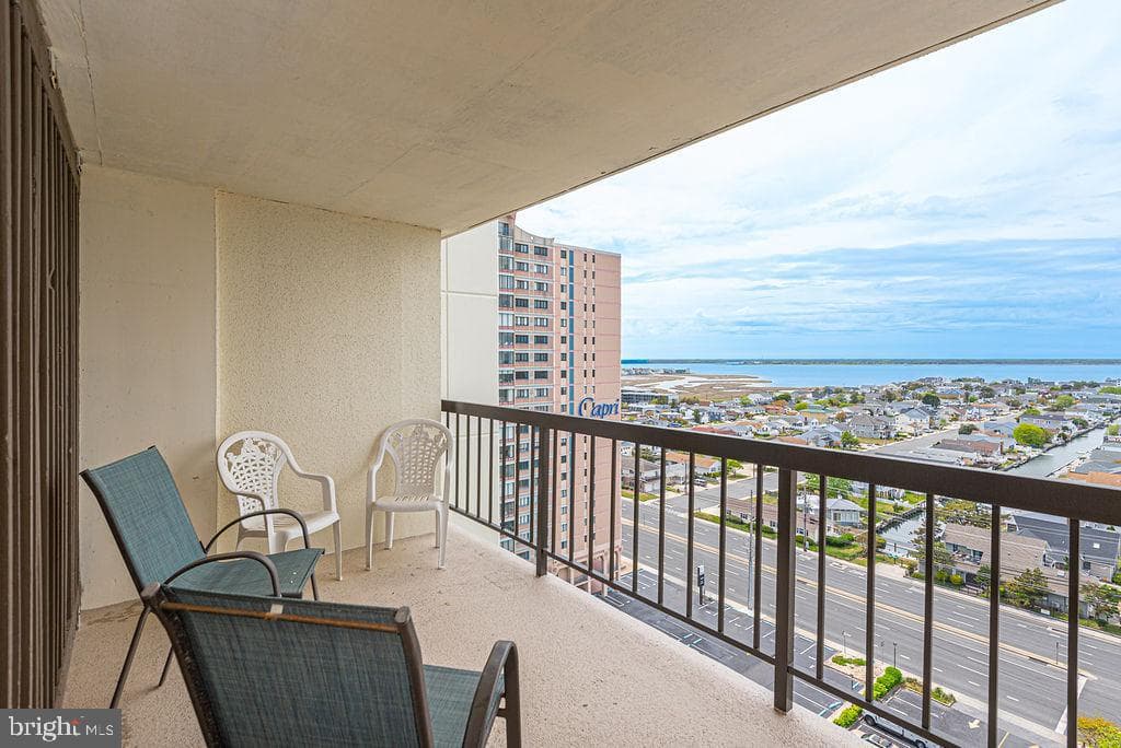 11100 Coastal Highway #1503 photo 38
