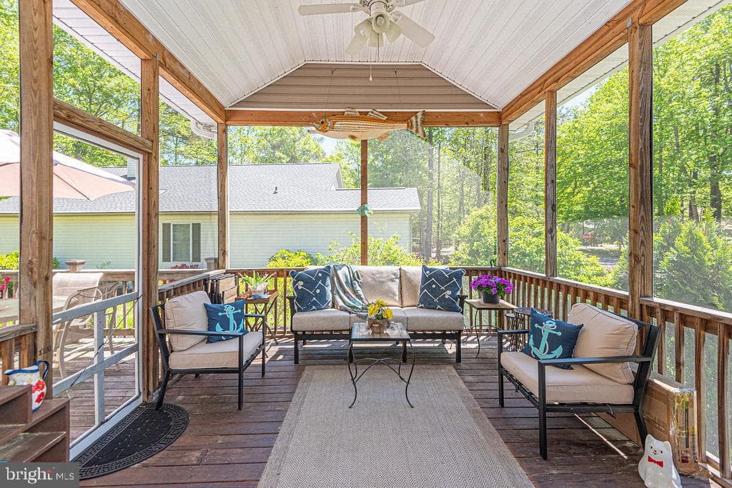 6 Southwind Court photo 23