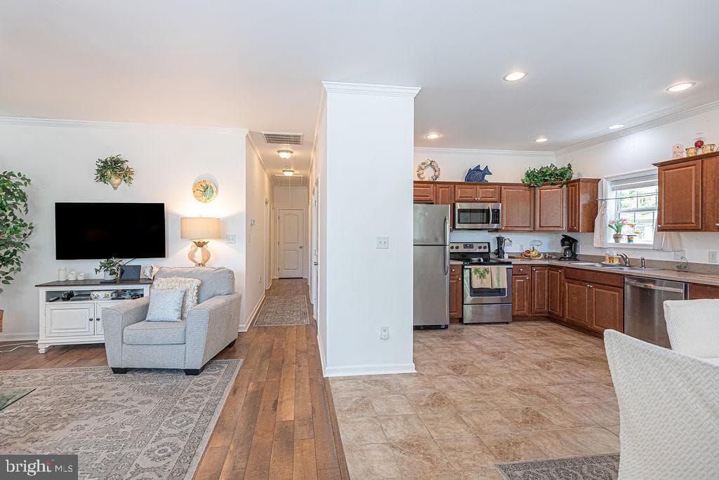 6 Southwind Court photo 28
