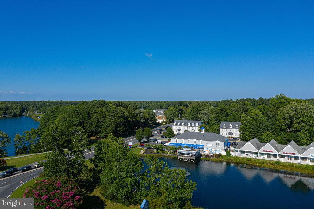6 Southwind Court photo 85