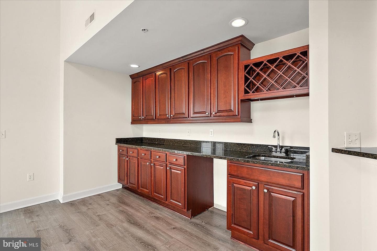310 13th Street #302 photo 38
