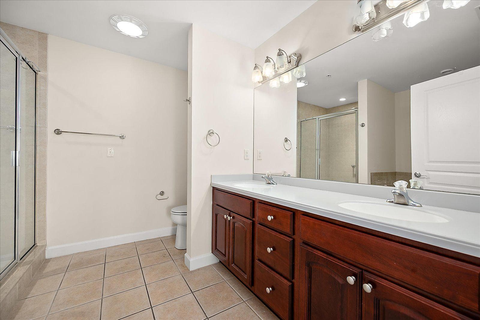 310 13th Street #302 photo 51